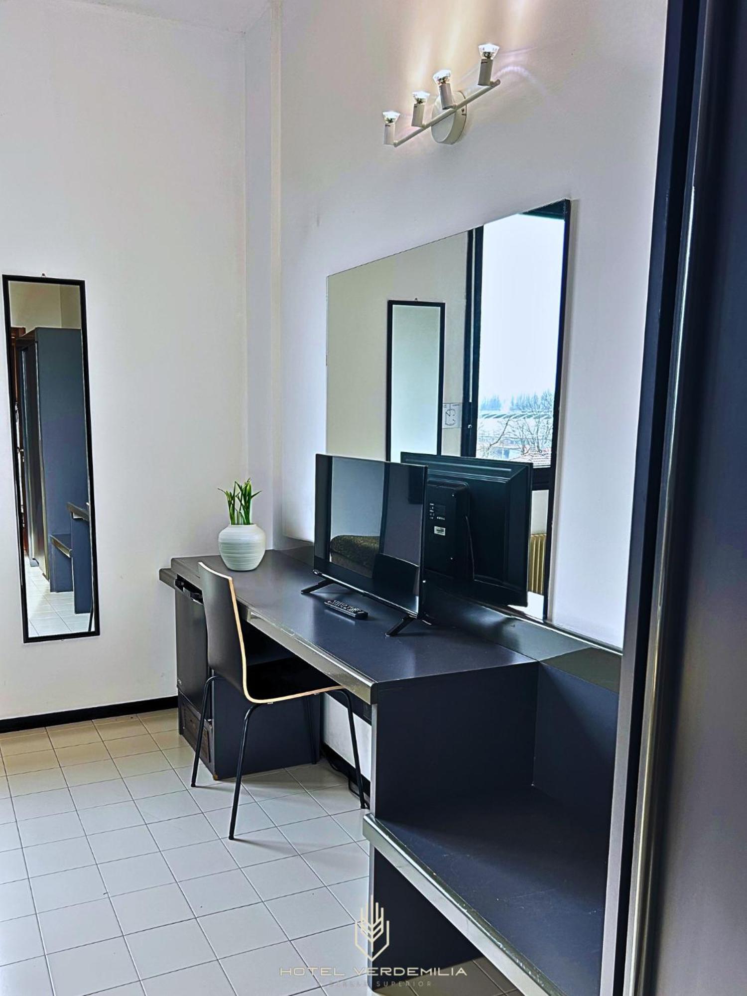 Verdemilia Hotel Anzola dell'Emilia Zewnętrze zdjęcie