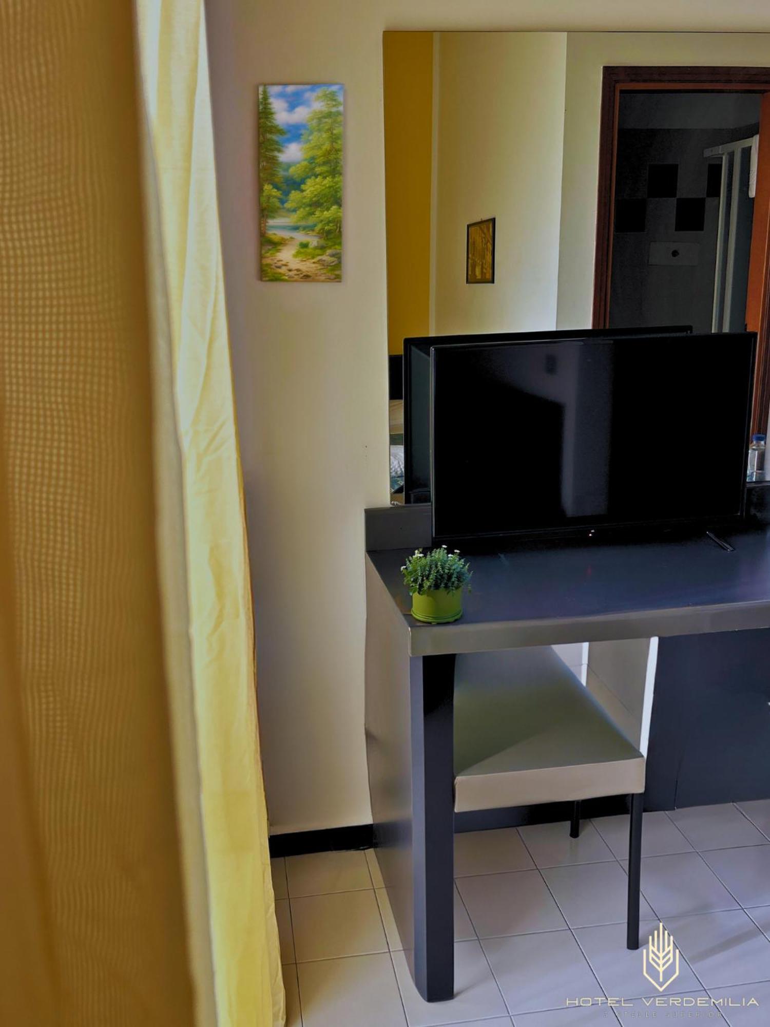 Verdemilia Hotel Anzola dell'Emilia Zewnętrze zdjęcie
